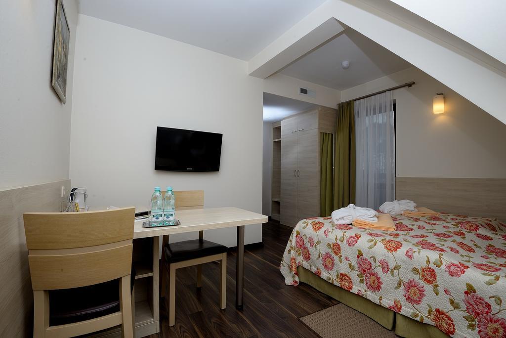 Hotel Nad Przelomem Sromowce Nizne Ngoại thất bức ảnh