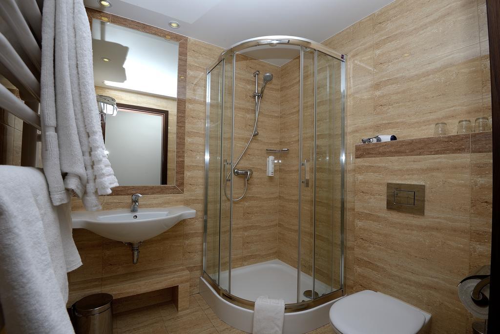 Hotel Nad Przelomem Sromowce Nizne Ngoại thất bức ảnh